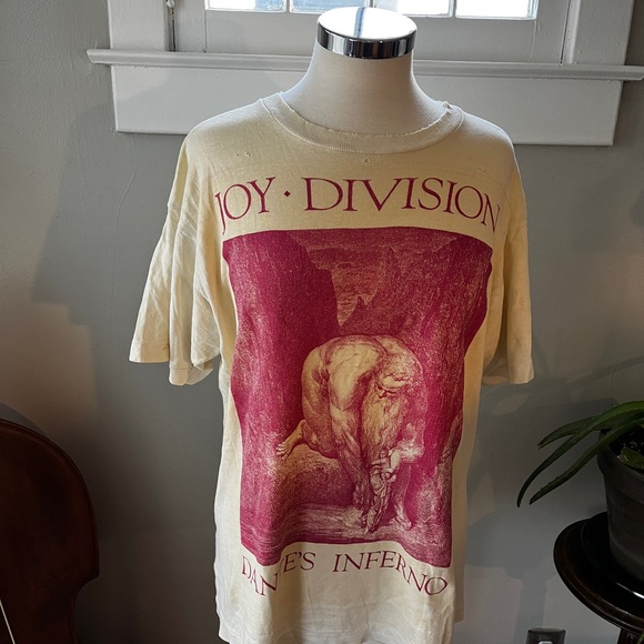 Joy Division Graphic T-Shirt - Picture 1 of 4